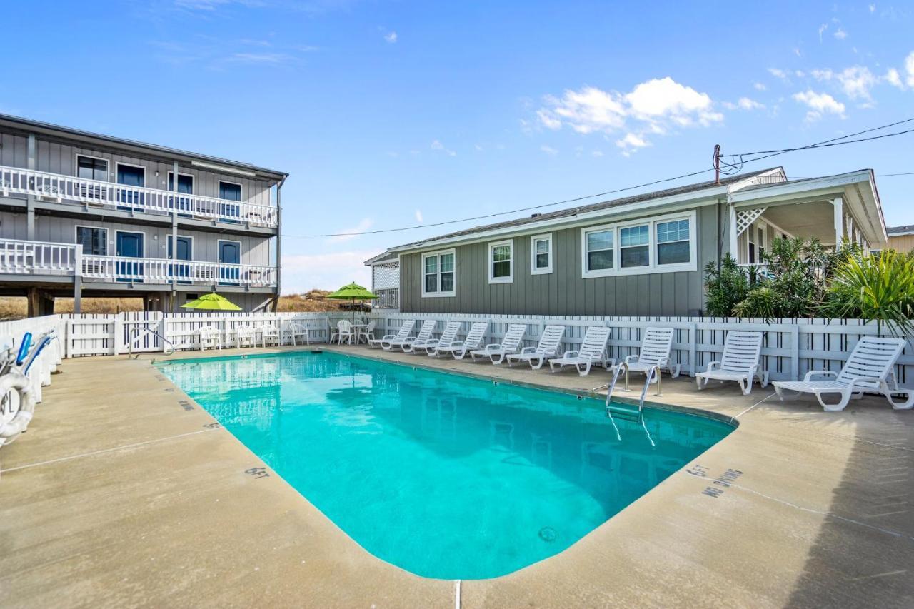 The Beach House Carolina Beach Exterior photo